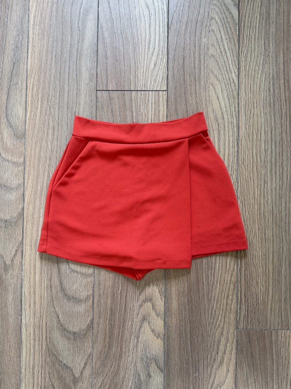 Forever 21 Women's Red Skort Shorts - Classic High-Waist Size XS